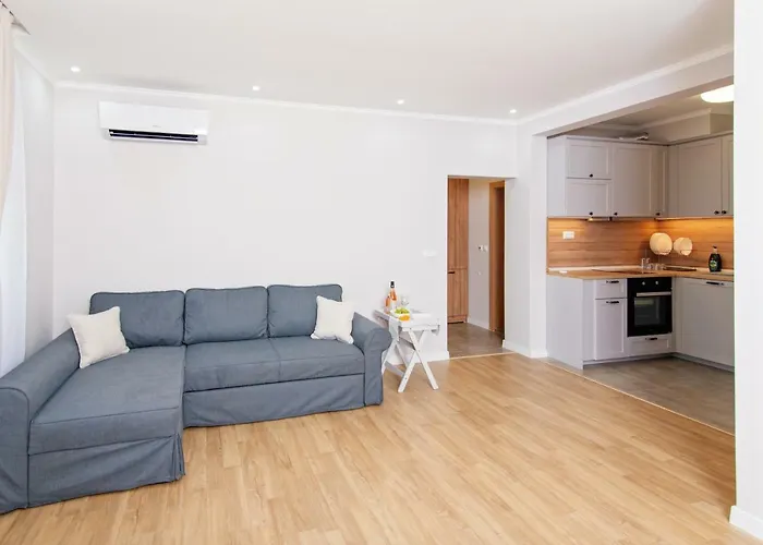 公寓 Mary Homes 内塞伯尔