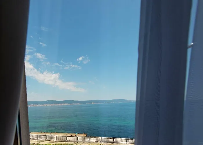 公寓 Mary Homes 内塞伯尔