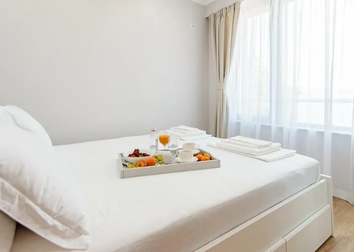 Mary Homes 内塞伯尔